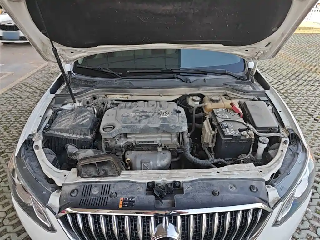 Buick Excelle 2015 — фото 20