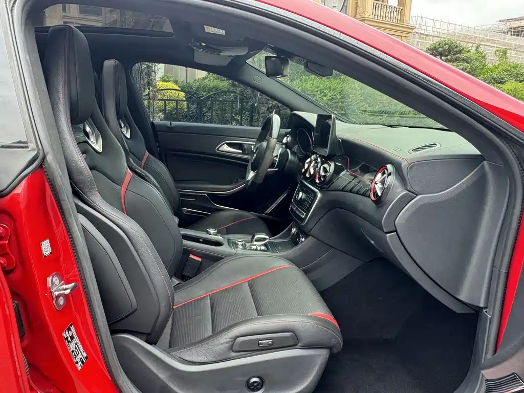 Mercedes-Benz CLA AMG 2019 — фото 12