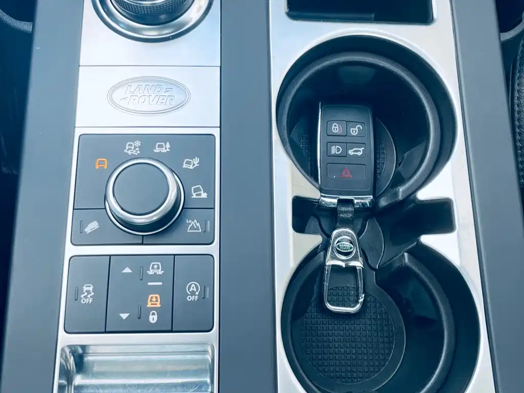 Land Rover Discovery 2020 — фото 11