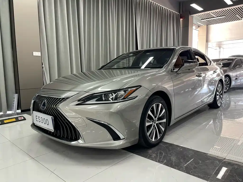 Lexus ES 2019 — фото 3
