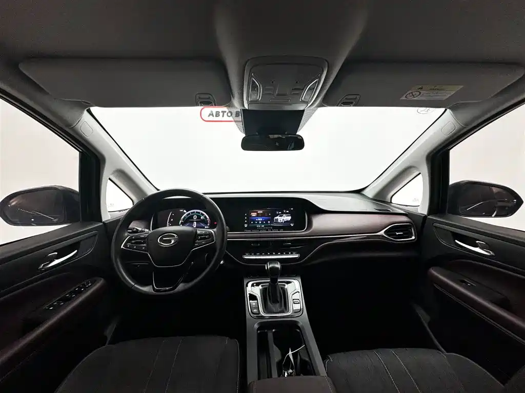 GAC Motor Trumpchi M6 2022 — фото 15