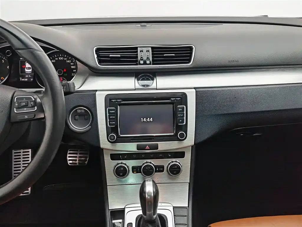 Volkswagen CC 2015 — фото 12