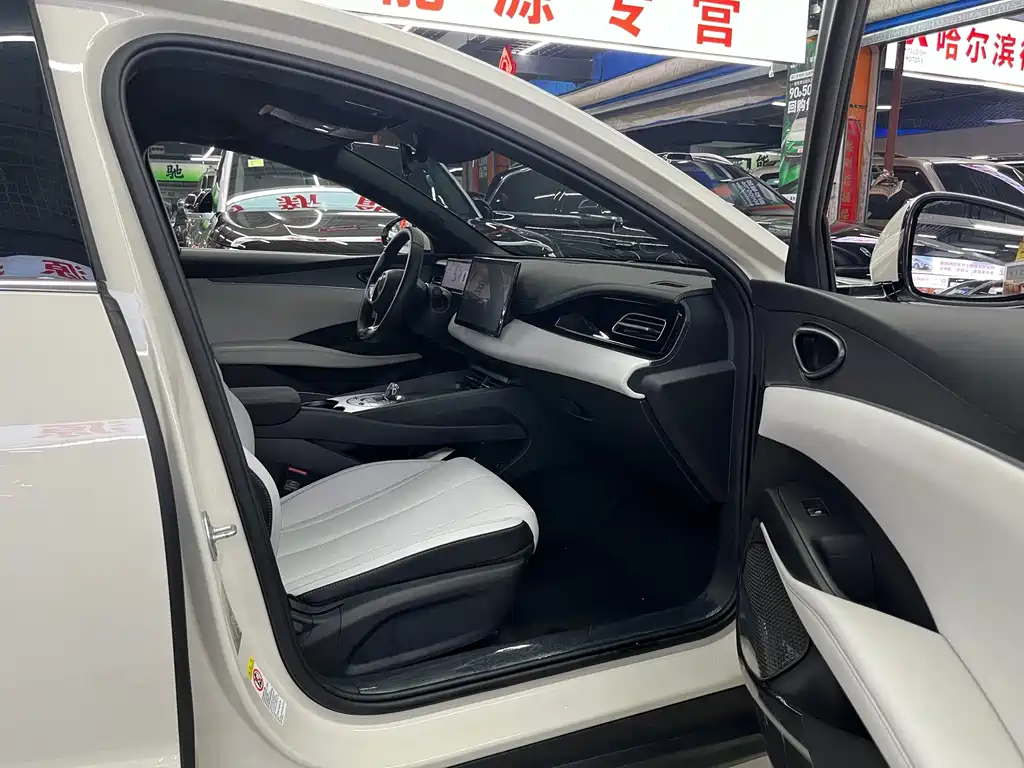 BYD Seal 06 2025 — фото 16