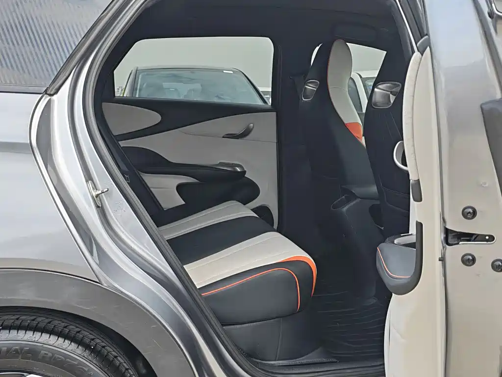BYD Dolphin 2023 — фото 11