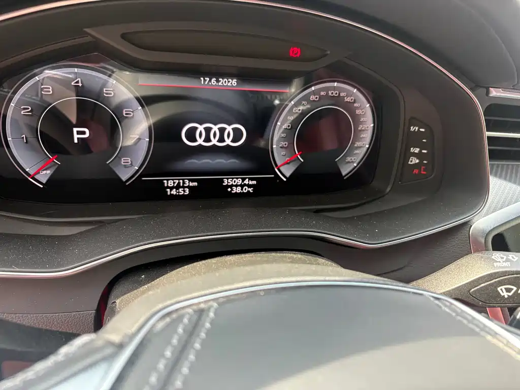 Audi A7L 2025 — фото 5