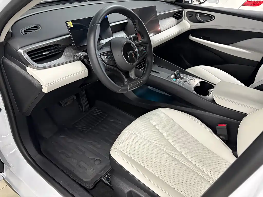 BYD Seal 05 DM-i 2025 — фото 7