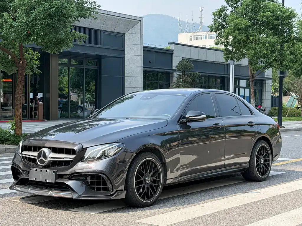 Mercedes-Benz E-Class 2018 — фото 3