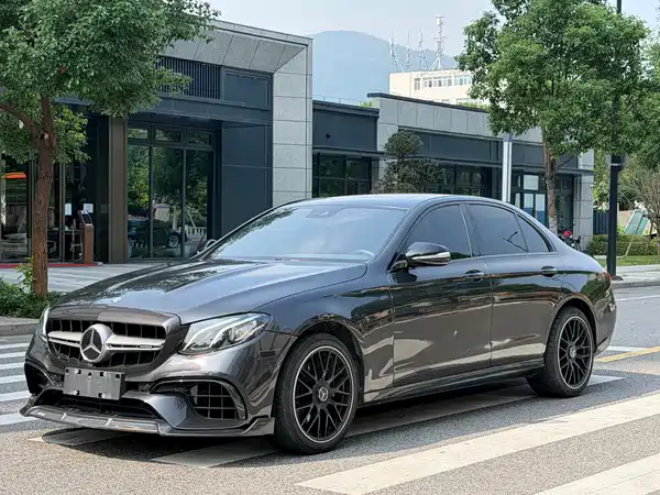 Mercedes-Benz E-Class 2018