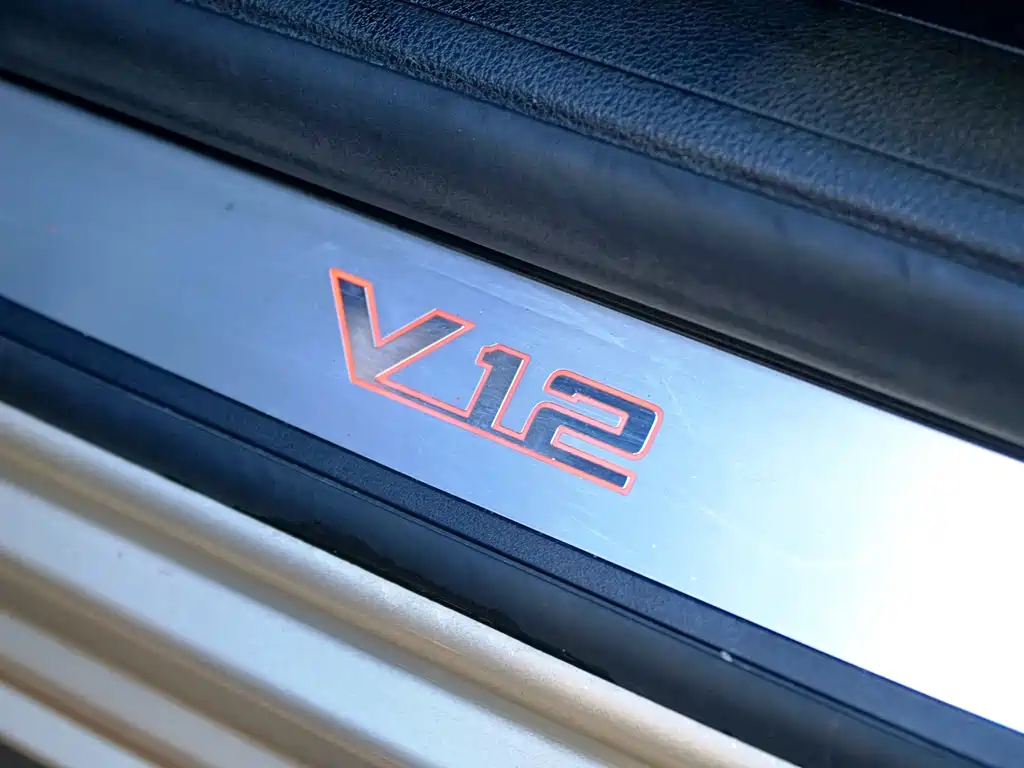 BMW 7 Series 2012 — фото 17
