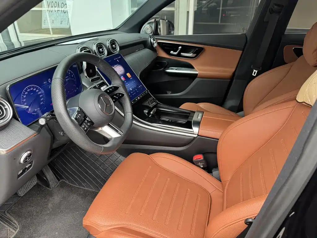 Mercedes-Benz GLC 2025