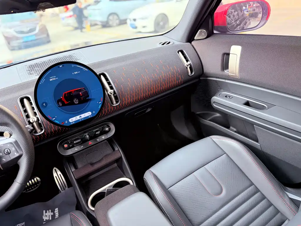 MINI JCW Countryman 2024 — фото 15