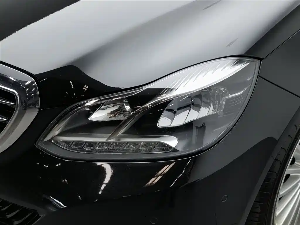 Mercedes-Benz E-Class 2015 — фото 7
