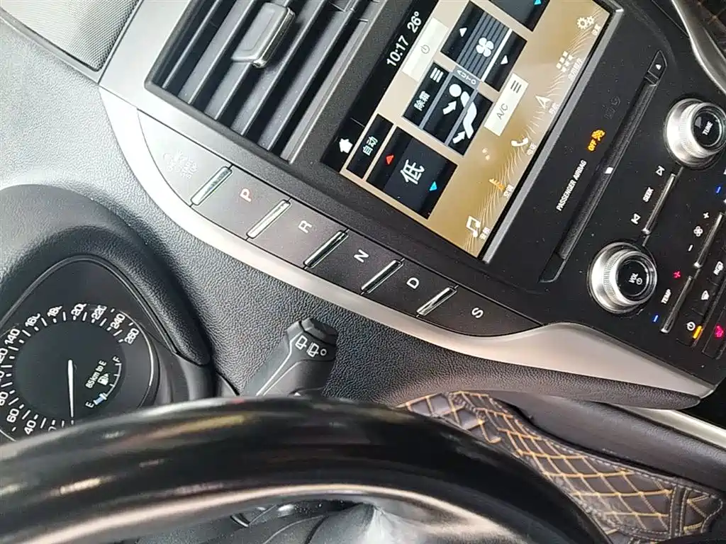 Lincoln MKC 2018 — фото 13