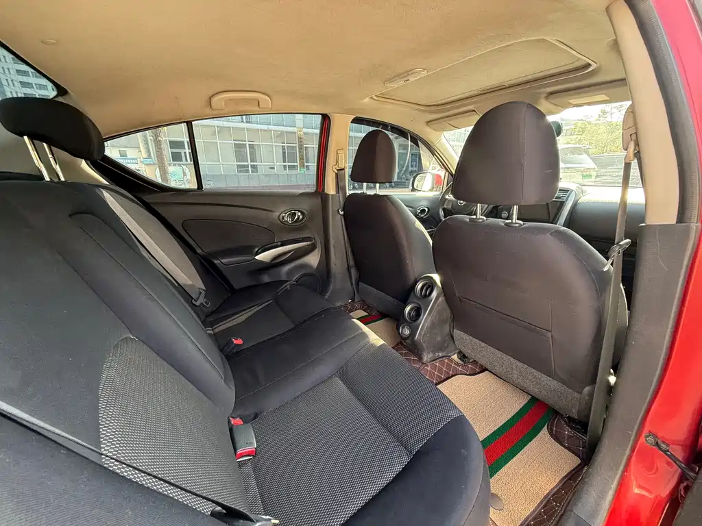 Nissan Sunny 2011 — фото 9