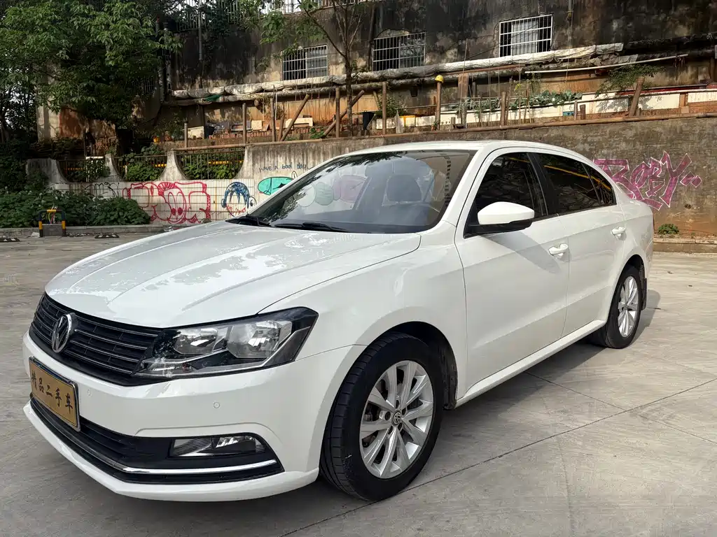 Volkswagen Lavida 2015 — фото 3