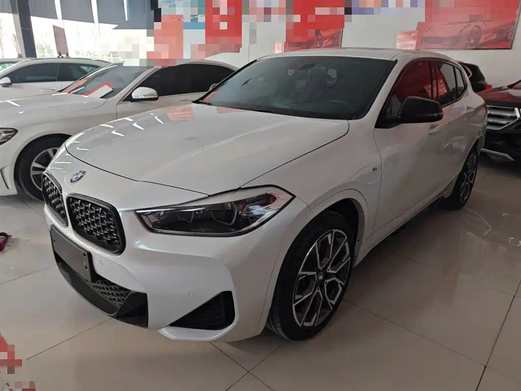BMW X2 2022 — фото 1