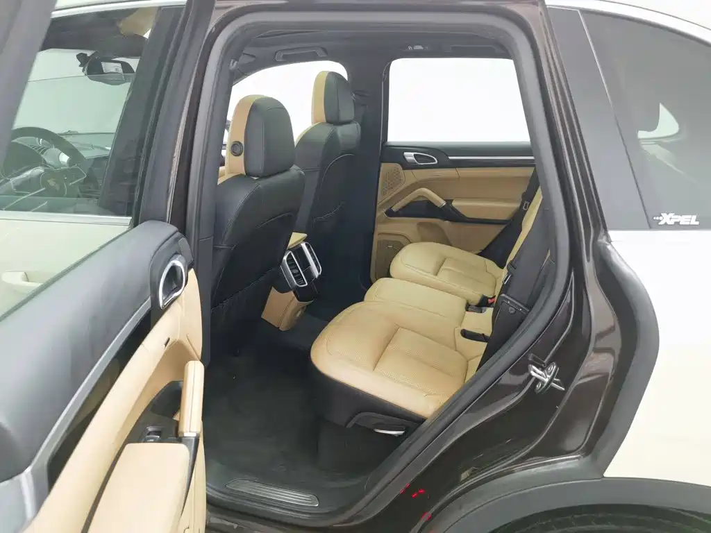 Porsche Cayenne 2015 — фото 15