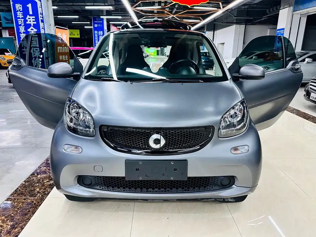 smart Fortwo 2018 — фото 27