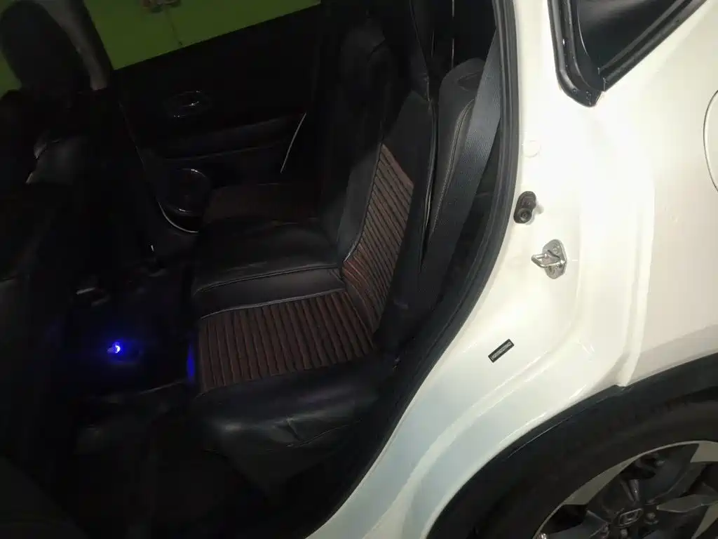 Honda Vezel 2016 — фото 15
