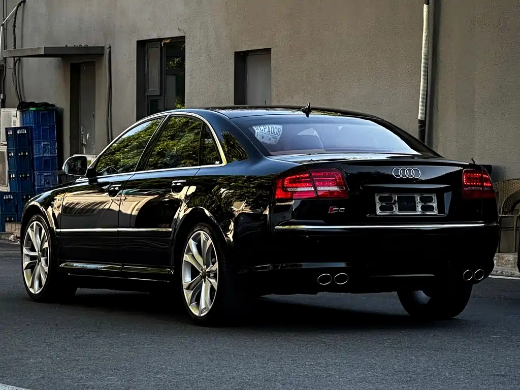 Audi S8 2008 — фото 12