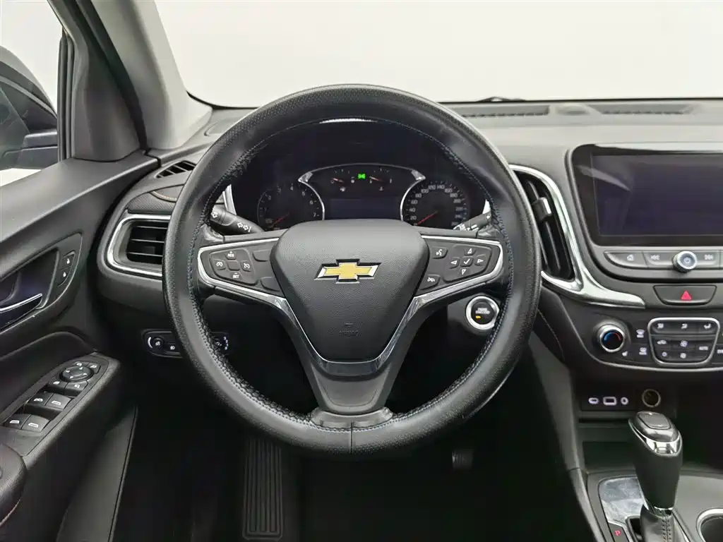 Chevrolet Equinox 2018 — фото 11