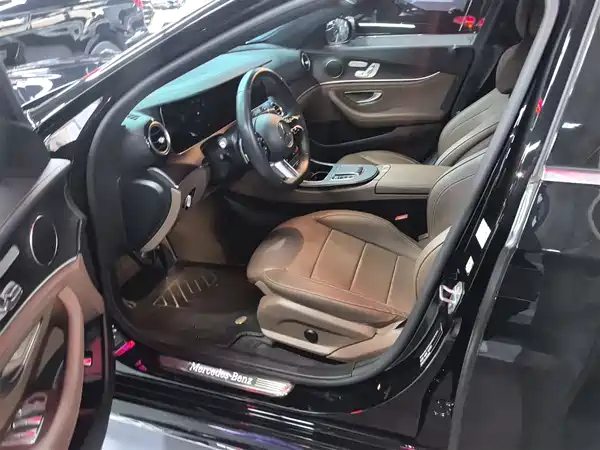 Mercedes-Benz E-Class 2023
