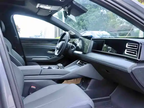BYD Qin L 2025