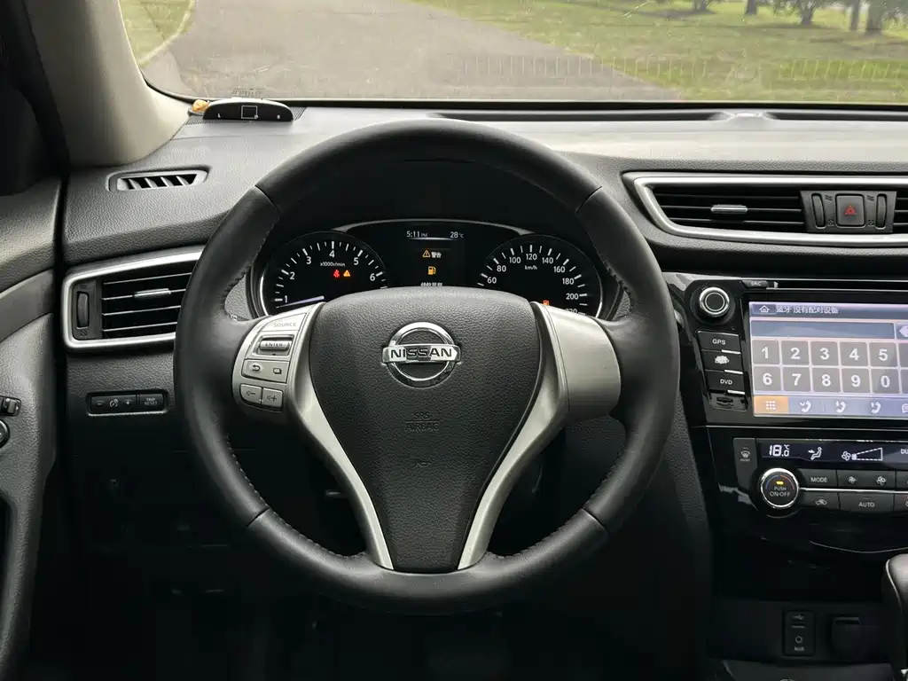 Nissan X-Trail 2015 — фото 17