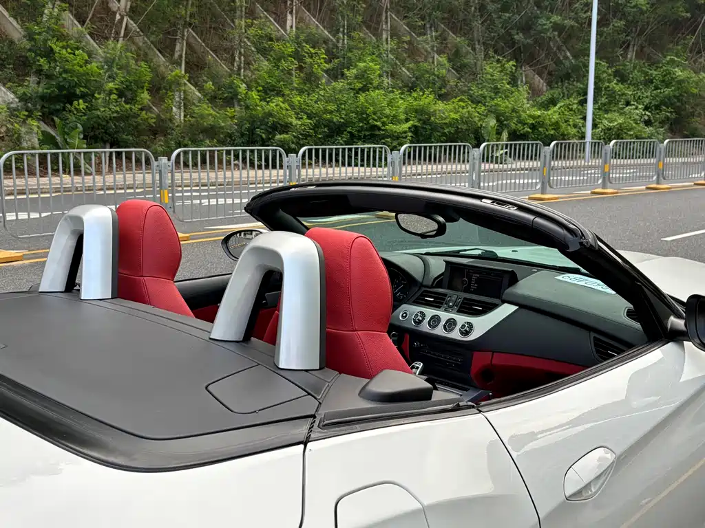 BMW Z4 2013 — фото 13