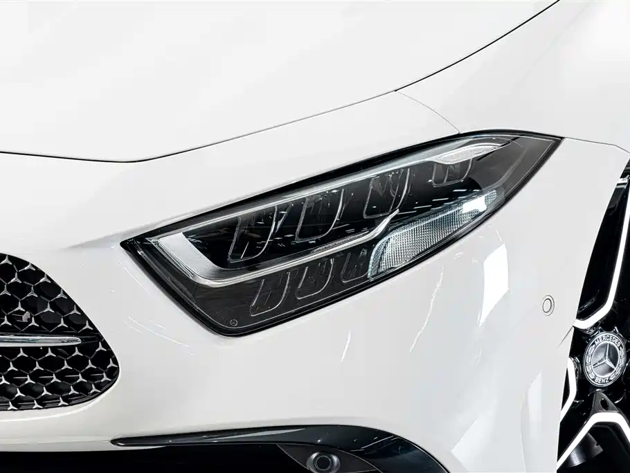 Mercedes-Benz CLS 2023 — фото 4