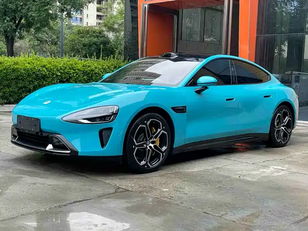 Xiaomi SU7 2024
