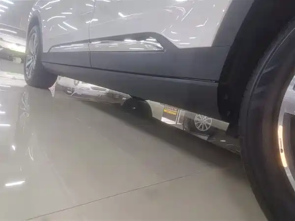 Geely Haoyue 2022