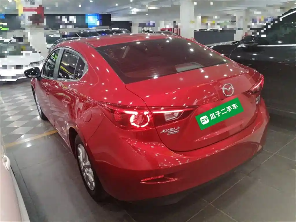 Mazda 3 Axela 2019 — фото 23