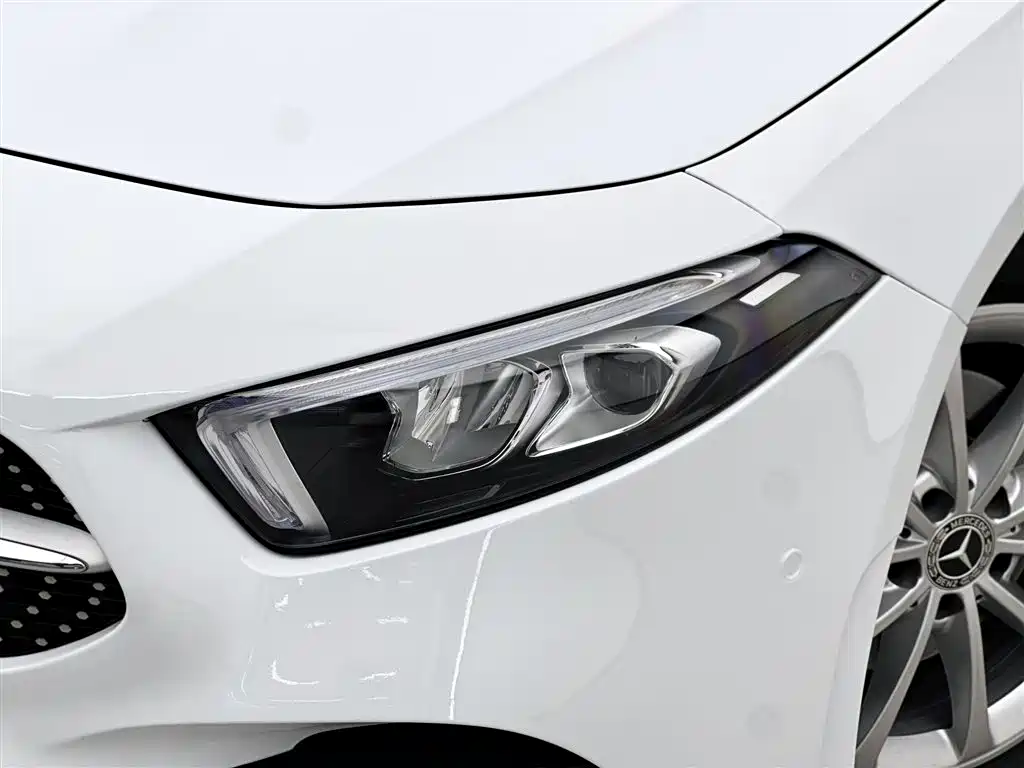 Mercedes-Benz A-Class 2020 — фото 14