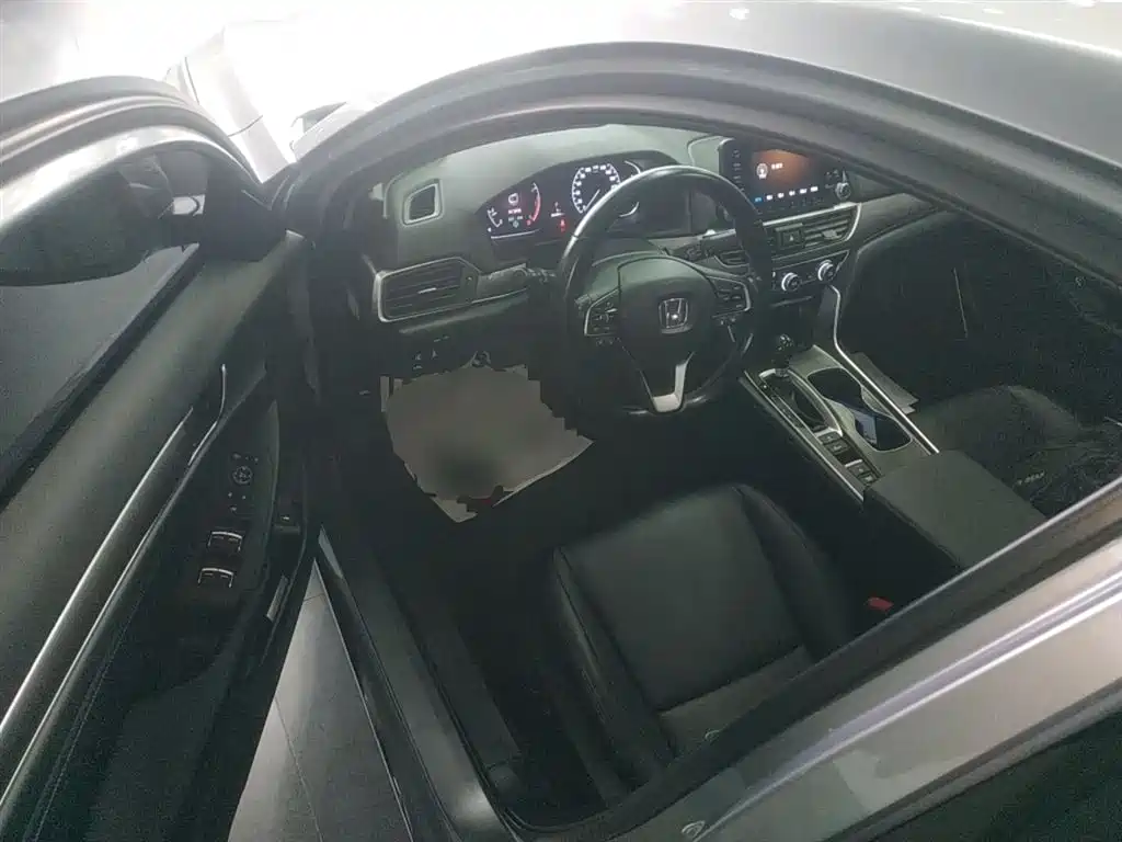 Honda Accord 2020 — фото 13