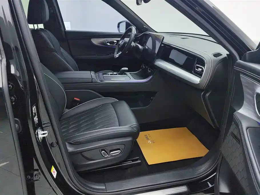 GAC Trumpchi GS8 2022 — фото 8