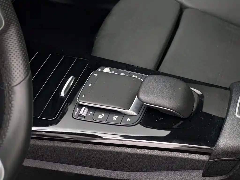 Mercedes-Benz A-Class 2020 — фото 11
