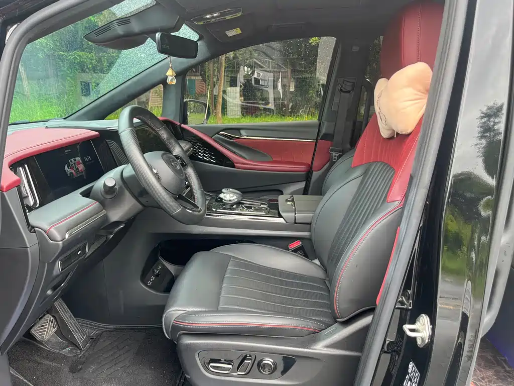 GAC Motor Trumpchi M8 2023 — фото 10