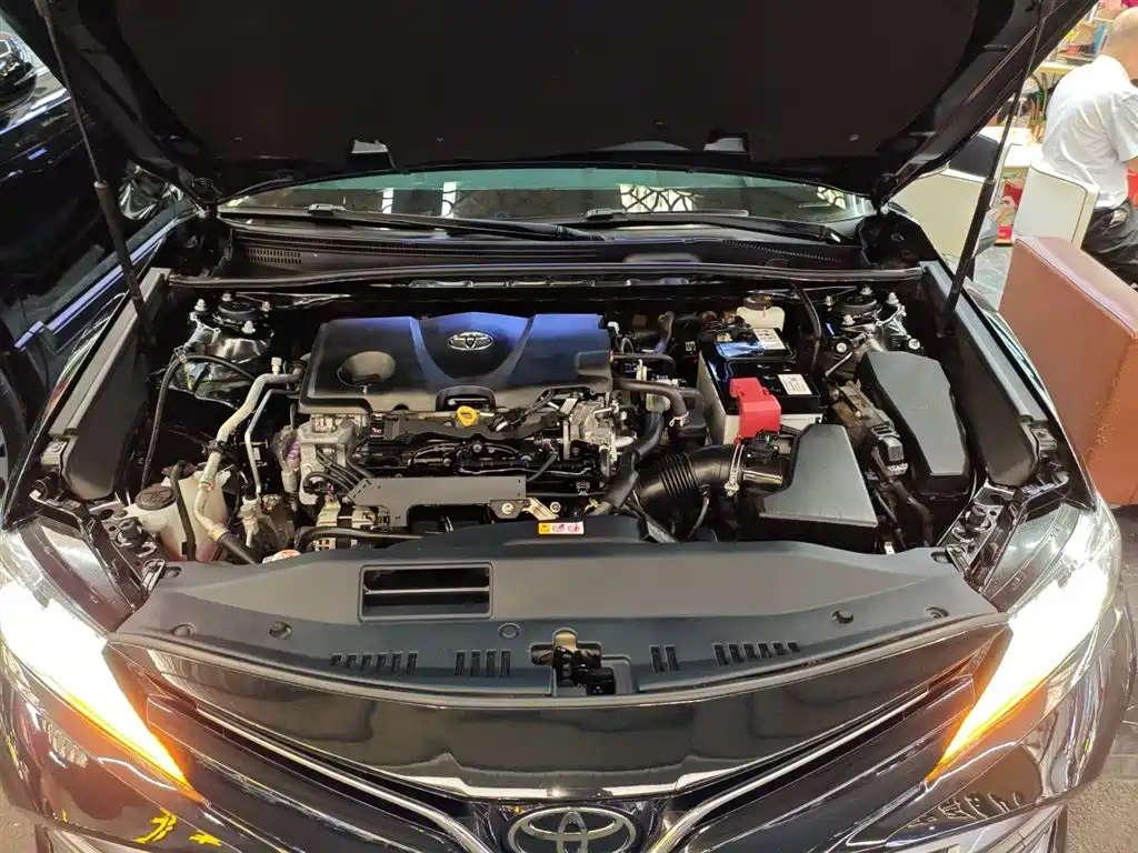 Toyota Camry 2020 — фото 20