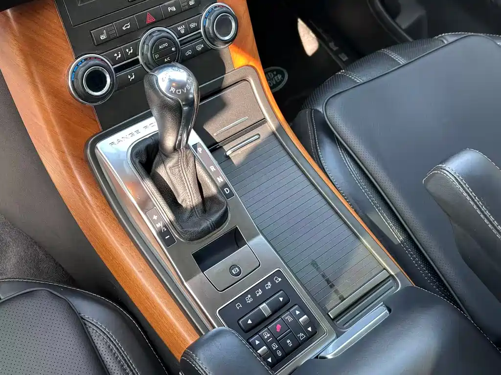 Land Rover Sport 2013 — фото 22