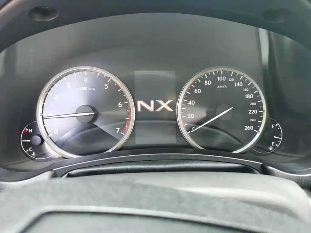Lexus NX 2016