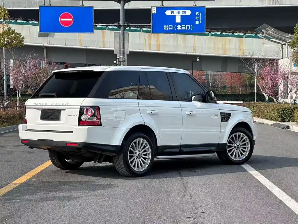 Land Rover Sport 2013 — фото 15