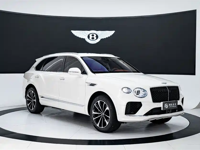 Bentley Bentayga 2025 — фото 4