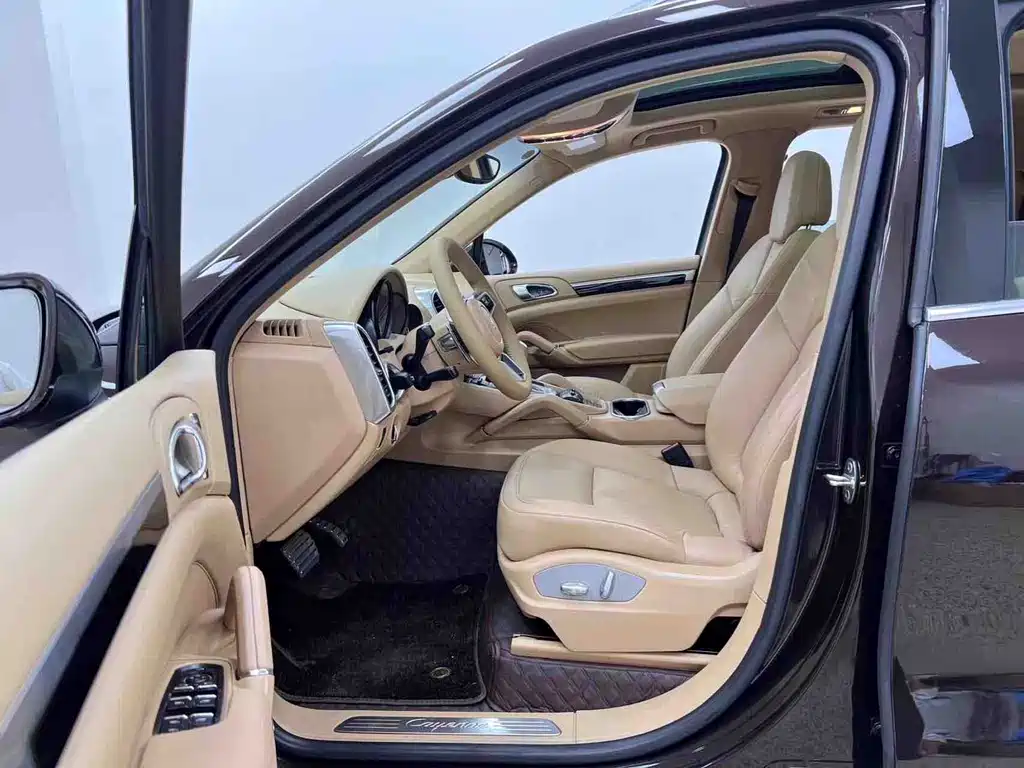 Porsche Cayenne 2015 — фото 10