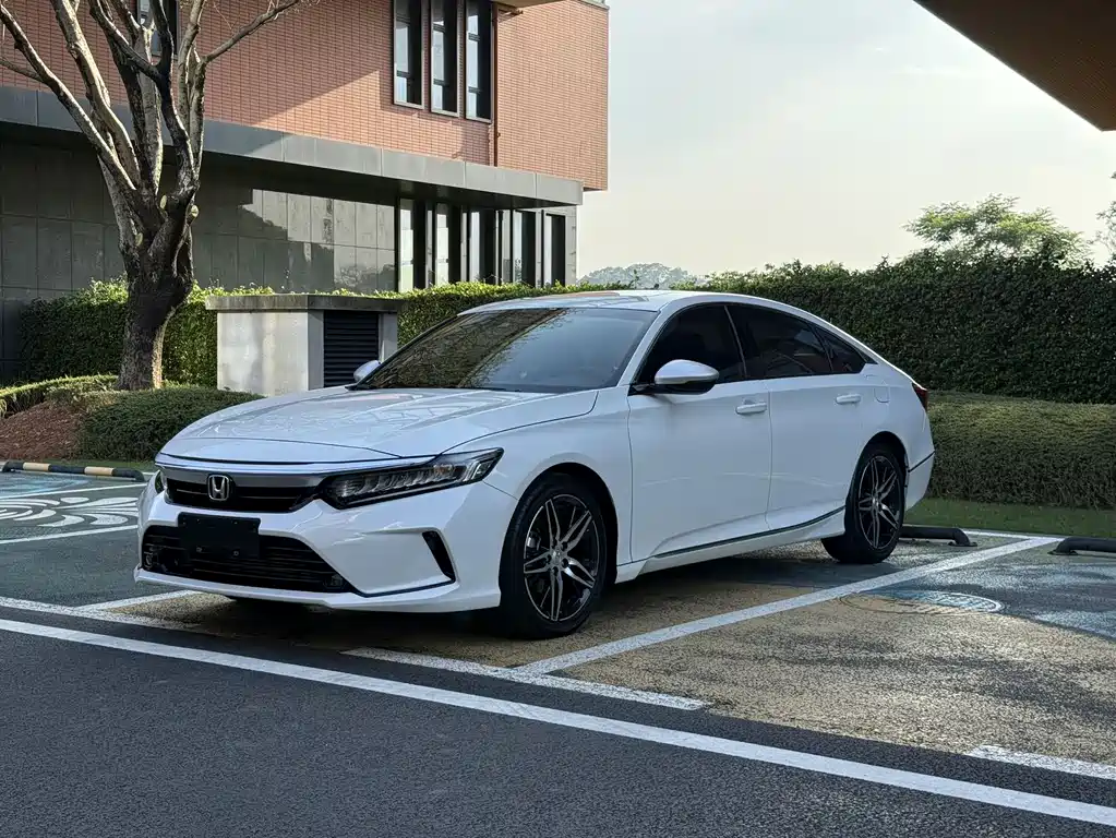 Honda Inspire 2023 — фото 1