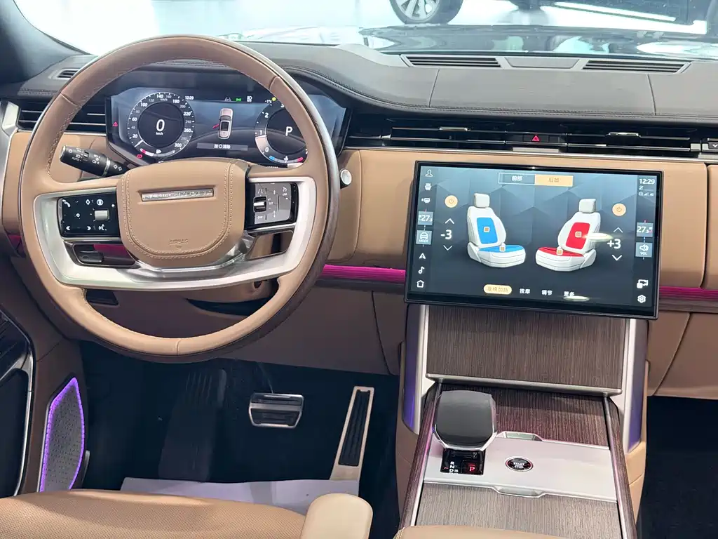 Land Rover Range Rover 2024 — фото 17
