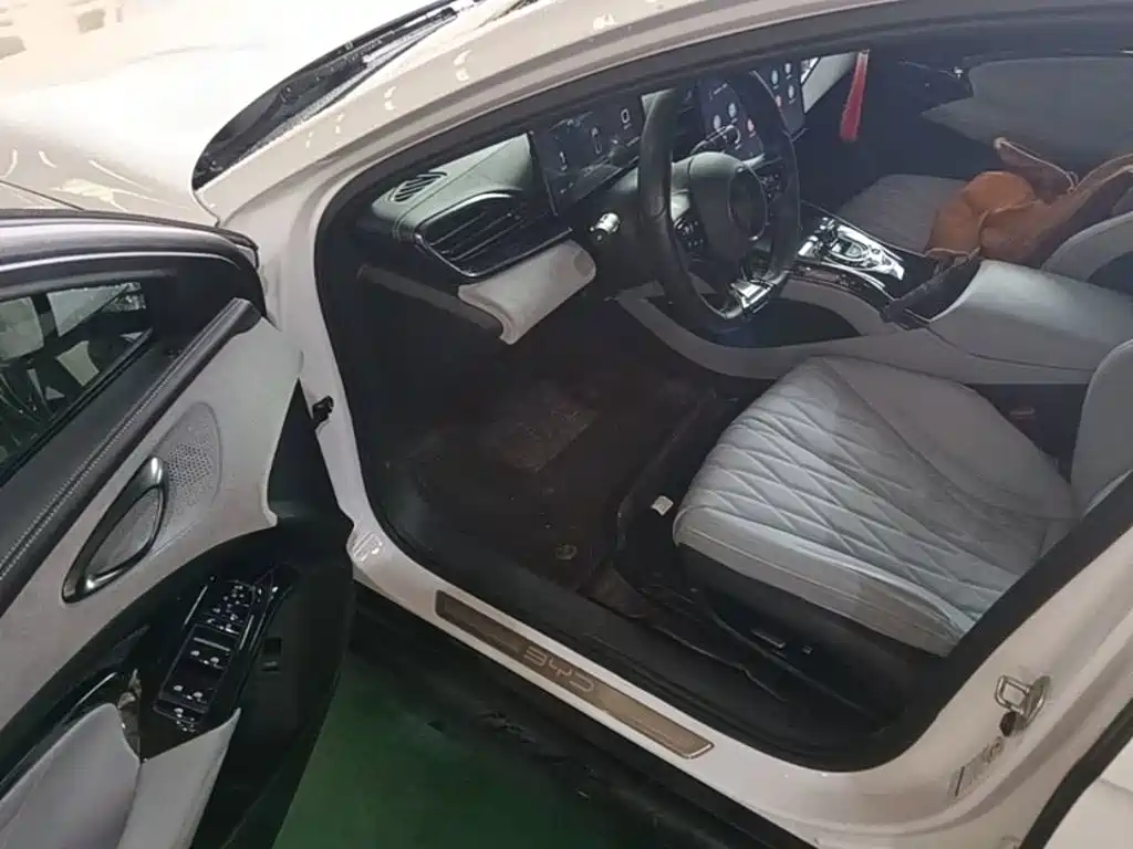 BYD Seal 2022 — фото 16
