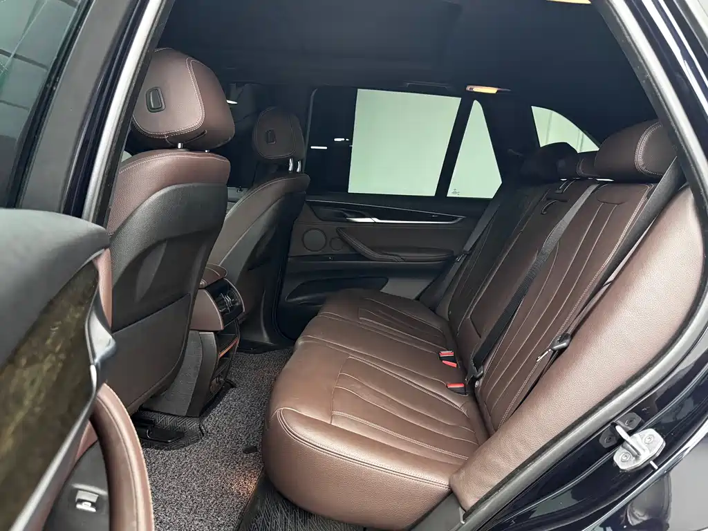 BMW X5 2017 — фото 14