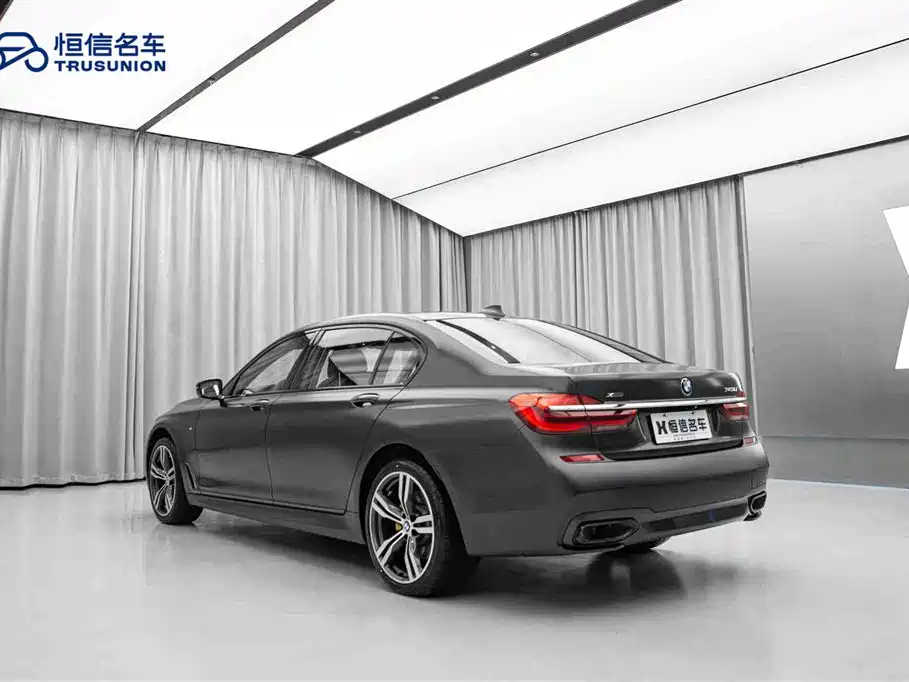 BMW 7 Series 2018 — фото 7