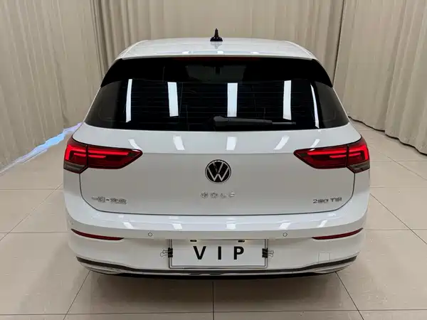 Volkswagen Golf 2022